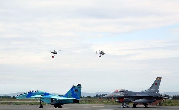 ВВС Азербайджана и Турции совершат демонстративные полёты над Гянджой